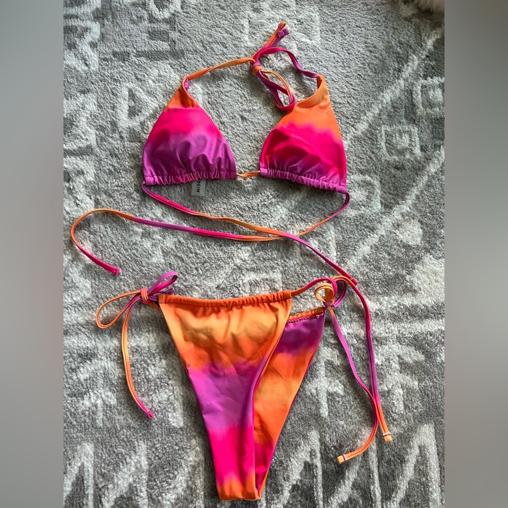 Pink gradient bikini